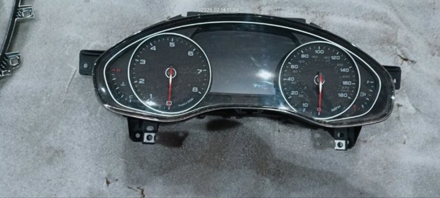 Щиток приладів додатковий 4G8920983EX VAG