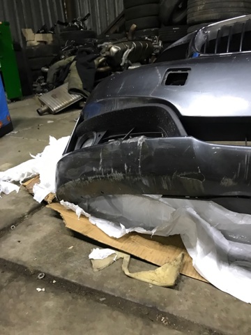 Бампер передній 51117371830 BMW