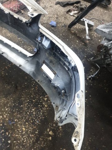 Бампер на авто 51118048672 BMW