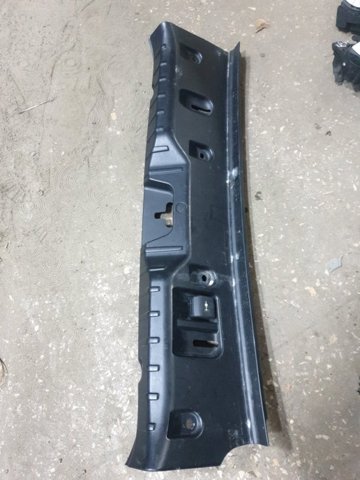 Накладка перегородки 51477227535 BMW