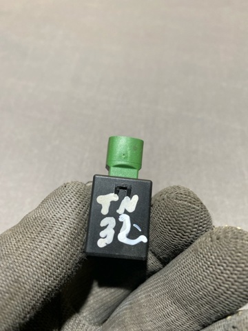 Зарядний пристрій USB 5Q0035726 VAG