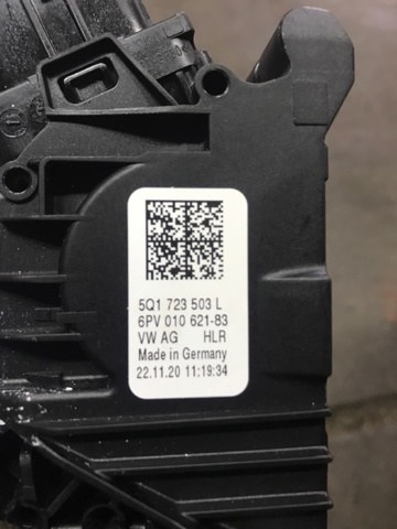 Підаль газу 5Q1723503L VAG