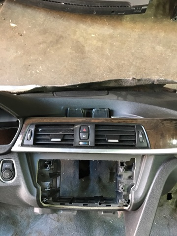 Решітка повітропровода 64229218552 BMW