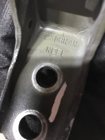 Петля водійських дверей 67450SNEA01ZZ HONDA
