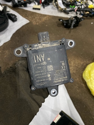 Датчик контролю мертвої зони, задній 87611AN00B SUBARU