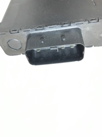Стабілізатор напруги 8K0959663 PORSCHE