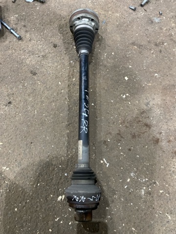 Приводи задніх коліс 8R0501203C VAG