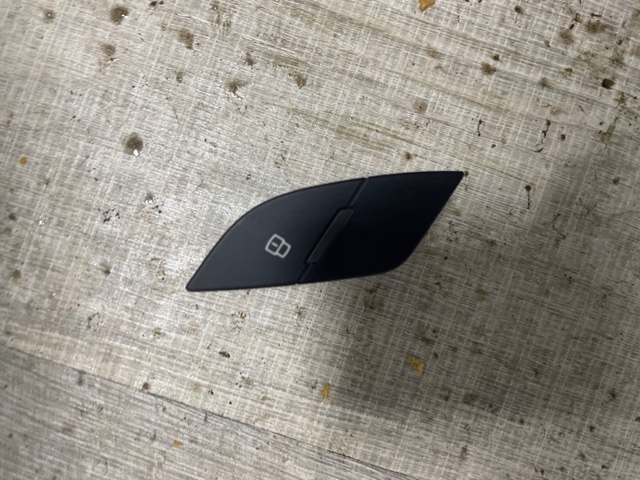 Вимикачі 8V0962108A VAG