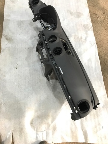 Приладова панель 8V1857001L24A VAG