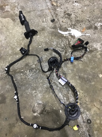 Електропроводка передніх дверей 8V4971030G VAG