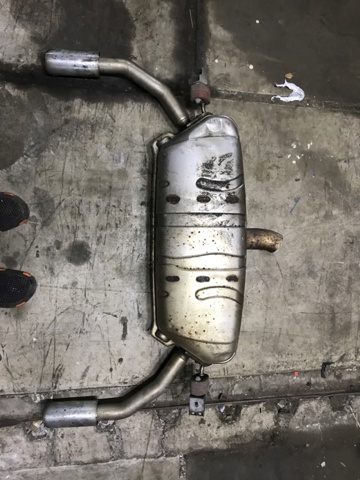 Глушник задній 8V5253609J VAG