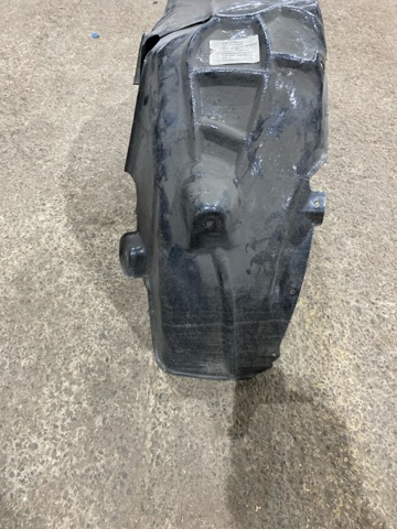 Підкрилок задній правий 8V5810172B VAG