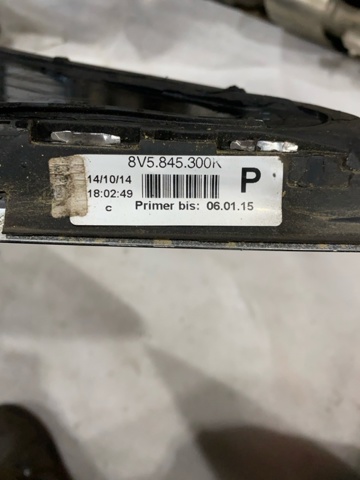 Стукло багажника, праве 8V5845298FNVB VAG