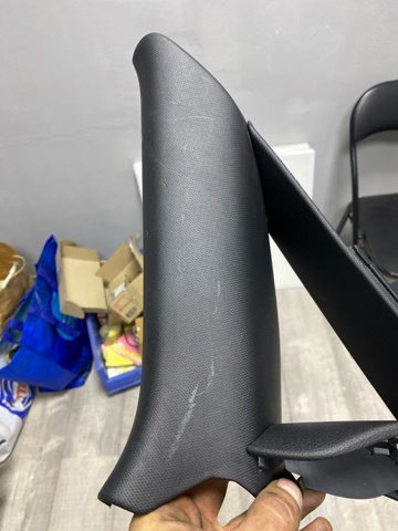 Обшивка стійки кузова внутрішня, задня права 8V5867288B4PK VAG