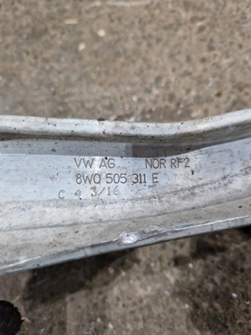 Важелі задньої підвіски 8W0505311E VAG