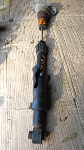 Підвіска амортизатора / аморт. стійки 8W0513035AD VAG