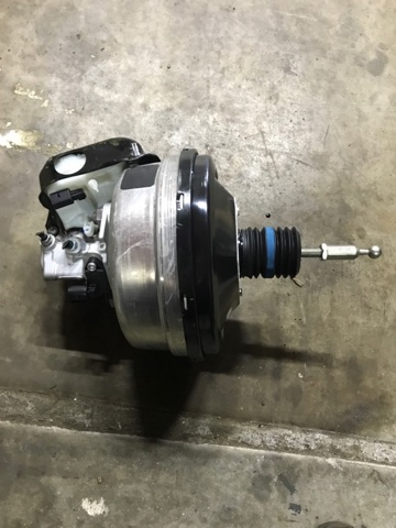 Вакуумний підсилювач гальм 8W0612103G VAG