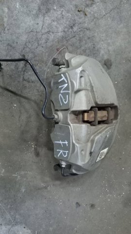 Супорт гальмівний, передній, правий 8W0615108C VAG