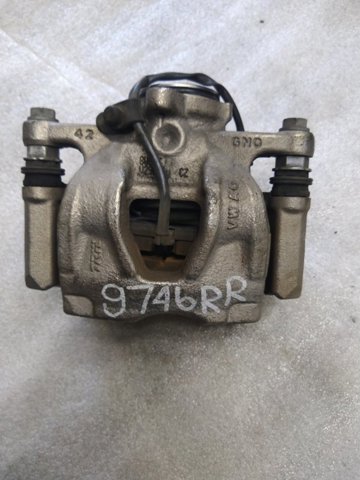 Скоба супорту заднього 8W0615426 VAG