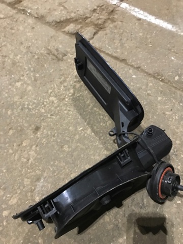Горловина бензобака 8W0809906 VAG