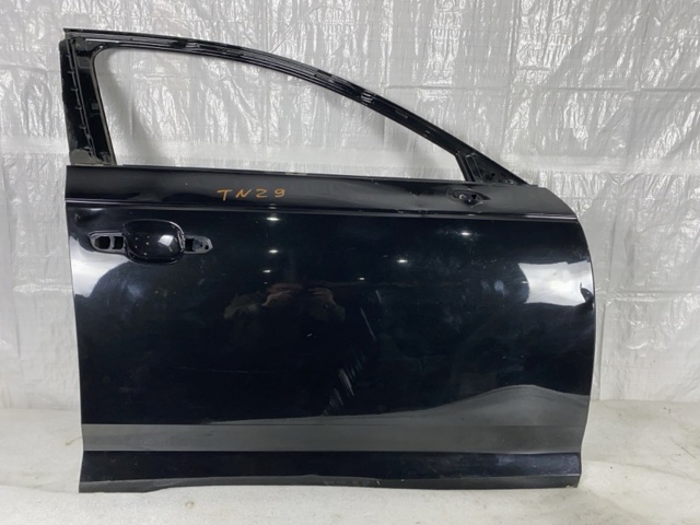 Дверка передня права 8W0831052A VAG