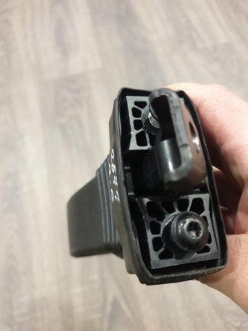 Обмежувач відкриття дверей, задній 8W0839249 VAG