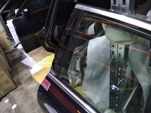 Накладка задніх дверей, лівих, вертикальних 8W0839901A5FQ VAG