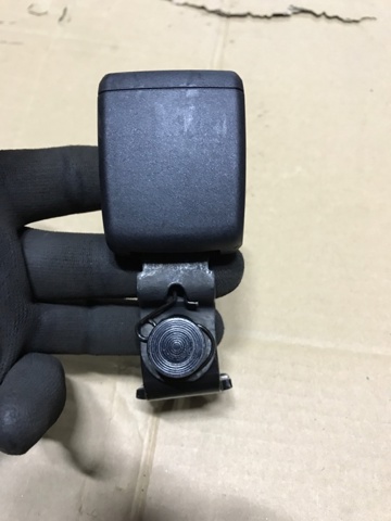 Замок ременя безпеки 8W0857740CMNB VAG