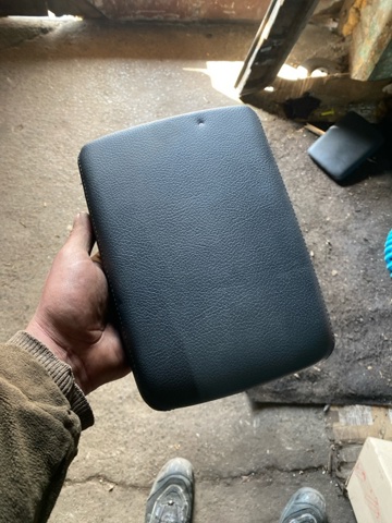 Кронштейн підлокітника 8W0864207H38M VAG