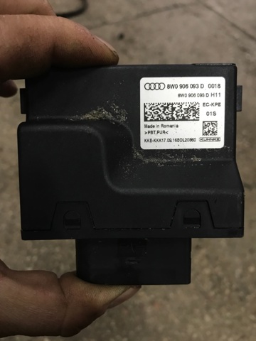 Модуль (блок) управління паливного насоса 8W0906093D VAG