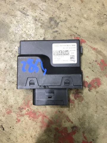 Модуль (блок) управління паливного насоса 8W0906093G VAG