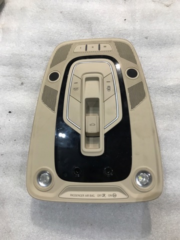 Лампочка освітлення салону 8W0947135AKBV2 VAG