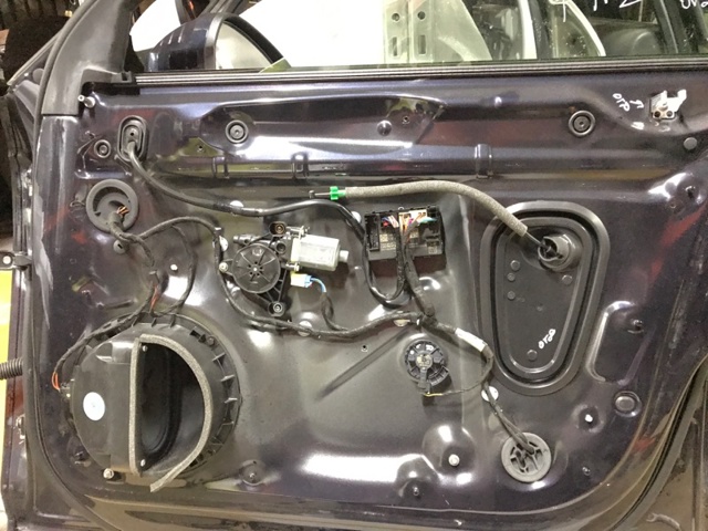 Електропроводка передніх дверей 8W0971030BL VAG