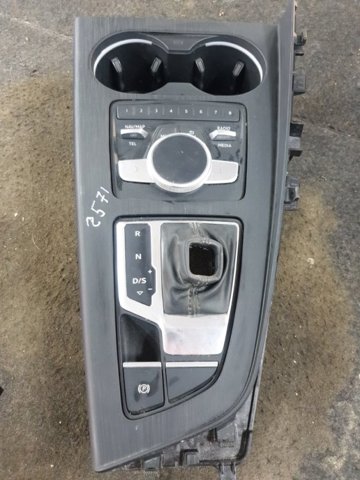 Декоративна накладка центральної консолі 8W1864241A6PS VAG