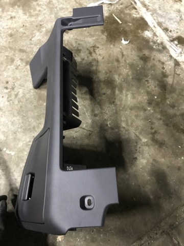 Ящик для предметів догляду 8W1880301A6PS VAG