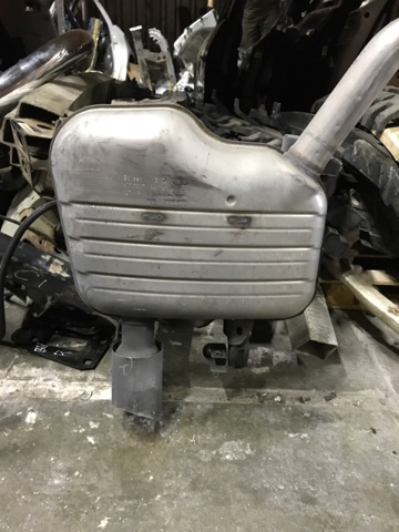 Глушилка задня 8W5253610A VAG