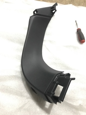Оббивка багажника 909025NA0A NISSAN