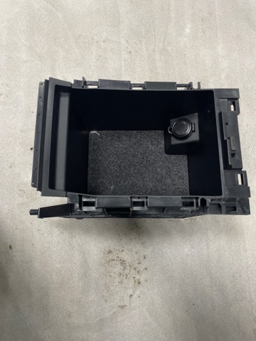 Центральна консоль торпеди 92174AN00A SUBARU