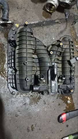 Колектор впускний 94611001664 PORSCHE