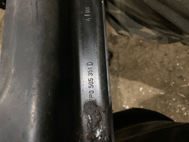 Балансир задній нижній, лівий 95831104100 PORSCHE