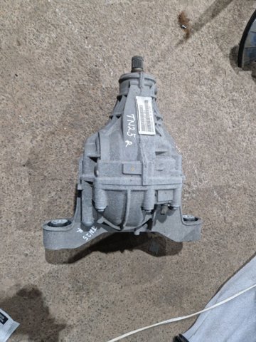 Задній редуктор 95835001030 PORSCHE