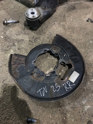 Захист гальмівного диска заднього, правого 95835280201 PORSCHE