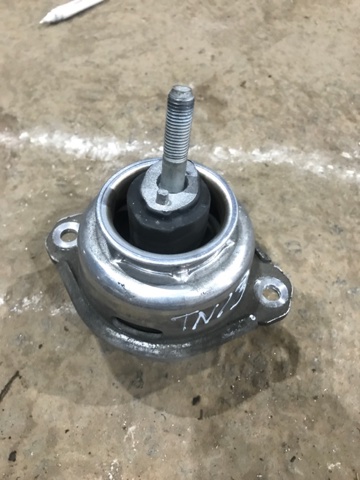 Права опора двигуна 95837504900 PORSCHE