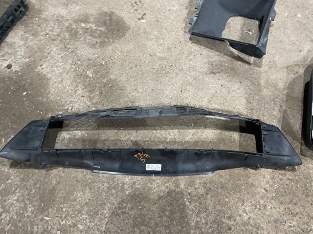 Рамка жалюзі радіатора охолодження 95B1217101E0 PORSCHE