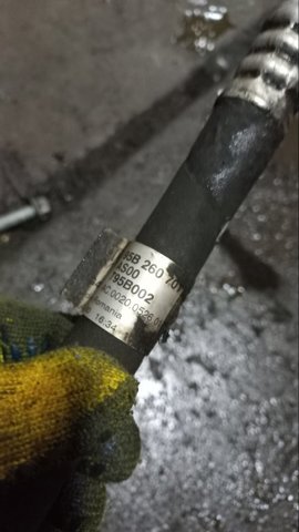 Шланг кондиціонера, від компресора до радіатора 95B260701E PORSCHE