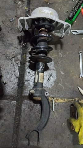 Амортизатор передній 95B413031E PORSCHE