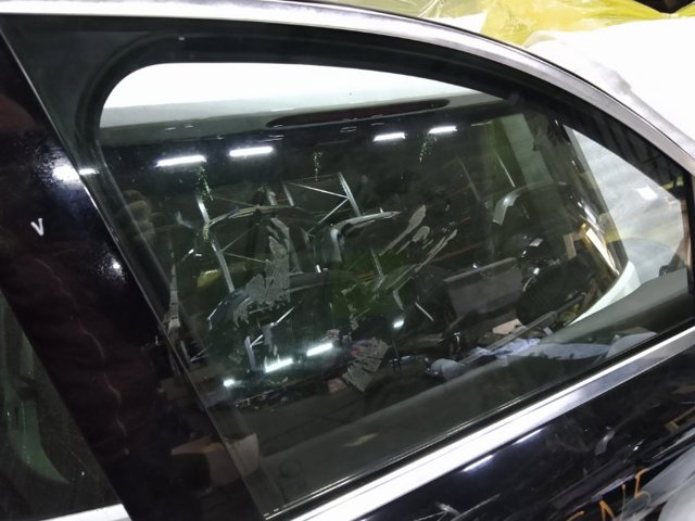 Скло пасажирських дверей 95B845202B PORSCHE