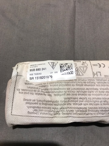 Подушка Айрбег спинки сидіння лівого 95B880241A PORSCHE