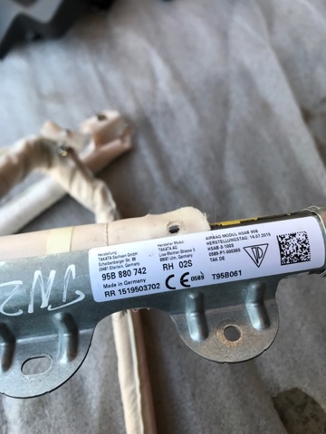 Подушка безпеки, збоку права айрбег 95B880742 PORSCHE