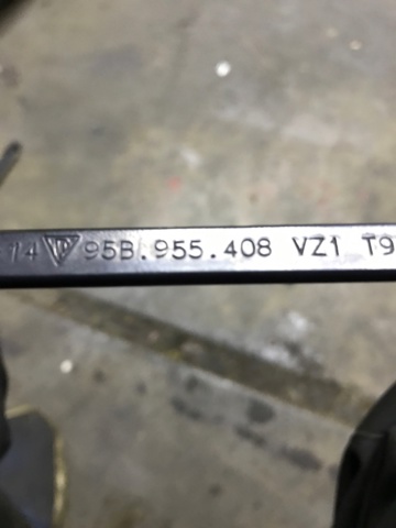 Повідок склоочисника 95B955408 PORSCHE